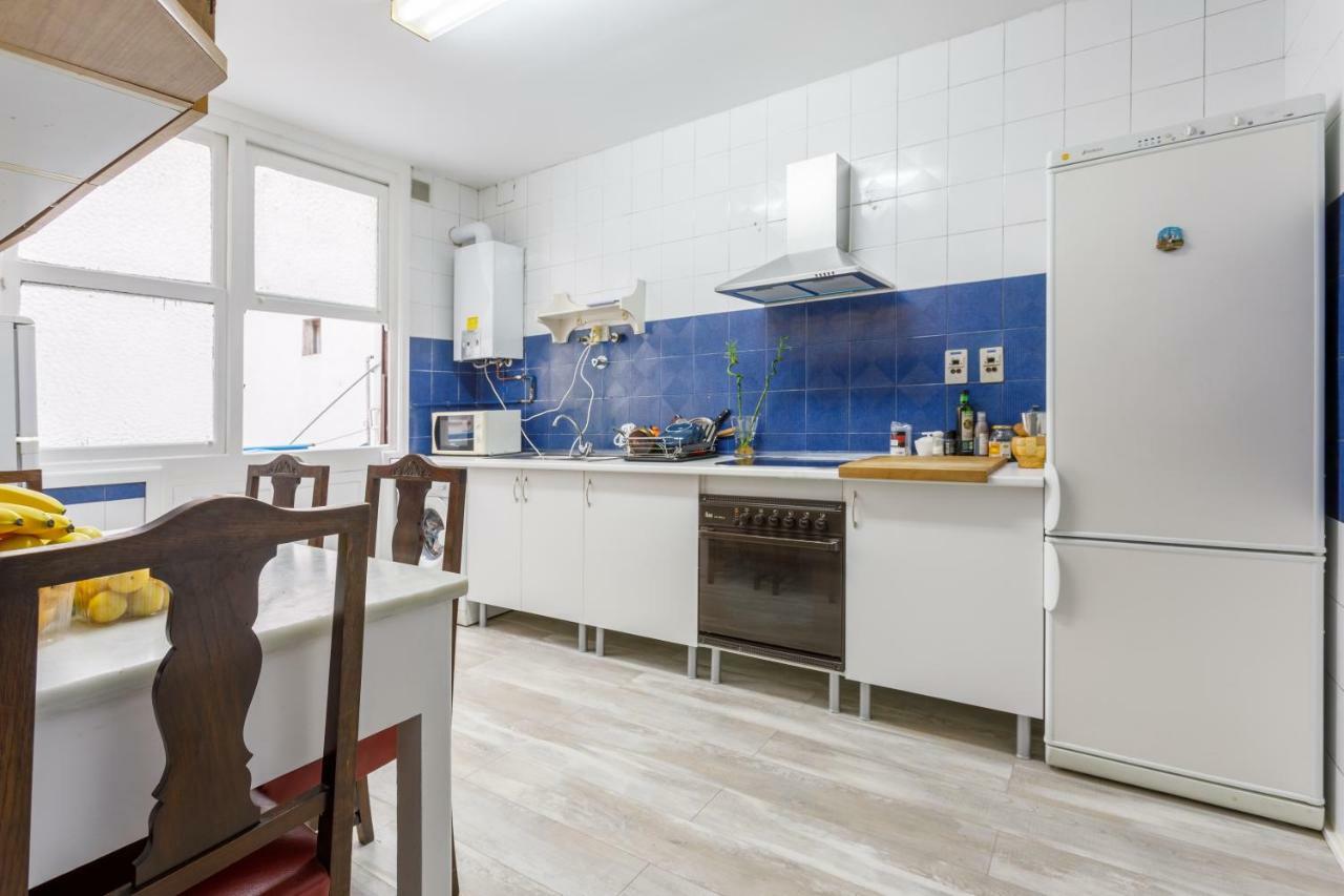 Urban Rooms Habitaciones Con Wifi Y Smart Tv Більбао Екстер'єр фото